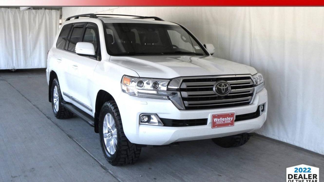 TOYOTA LAND CRUISER 2019 JTMCY7AJ5K4084575 image